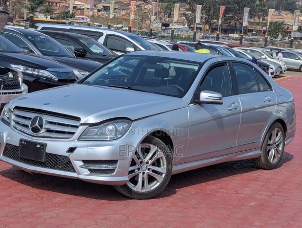 Mercedes-Benz C200 2018 Gray
