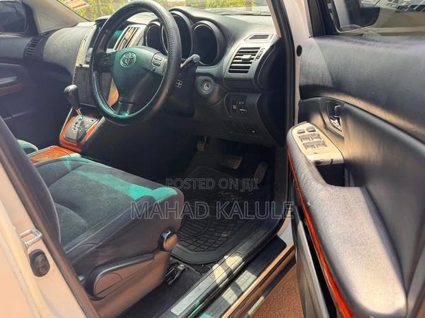 Toyota Harrier 2007 White