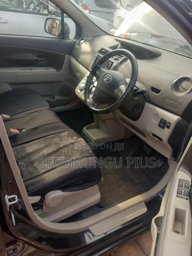 Toyota Passo Sette 2011 Black