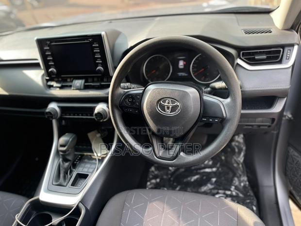 Toyota RAV4 2020 Silver