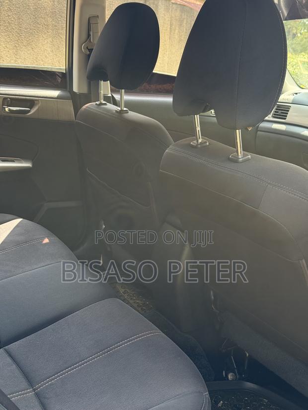 Subaru Forester 2010 Silver