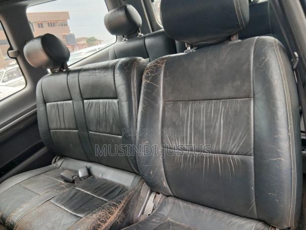 Toyota Noah 2001 Silver