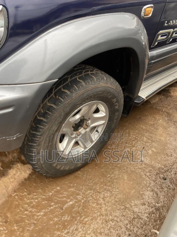 Toyota Land Cruiser Prado 2003 Blue