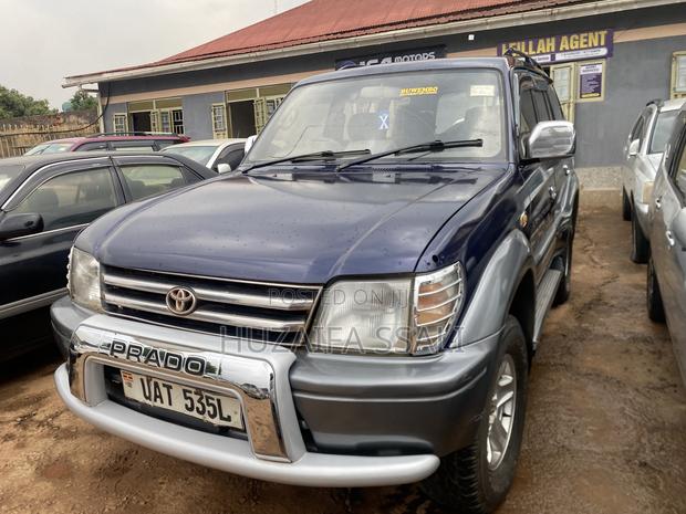 Toyota Land Cruiser Prado 2003 Blue