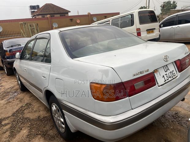 Toyota Premio 2006 White