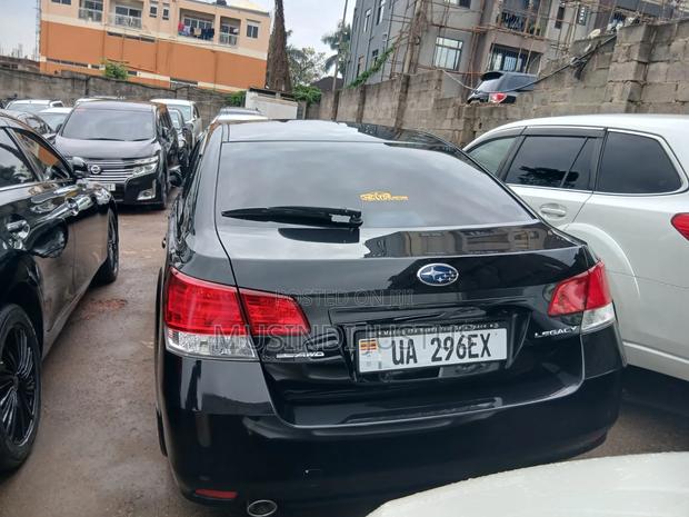 Subaru Legacy 2011 Black