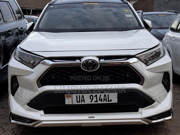 Toyota RAV4 2019 White