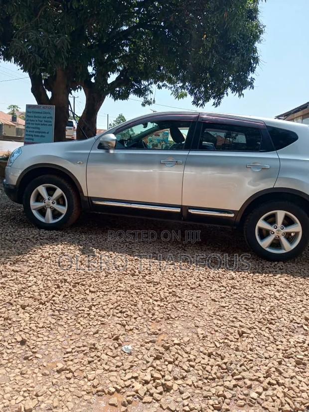 Nissan Dualis 2011 Silver