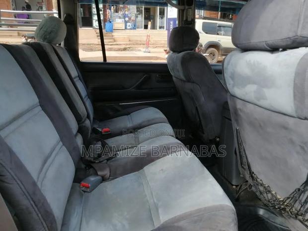 Toyota Land Cruiser 1998 Black