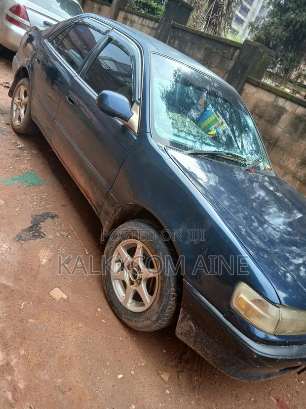 Toyota Corolla 1999 Blue