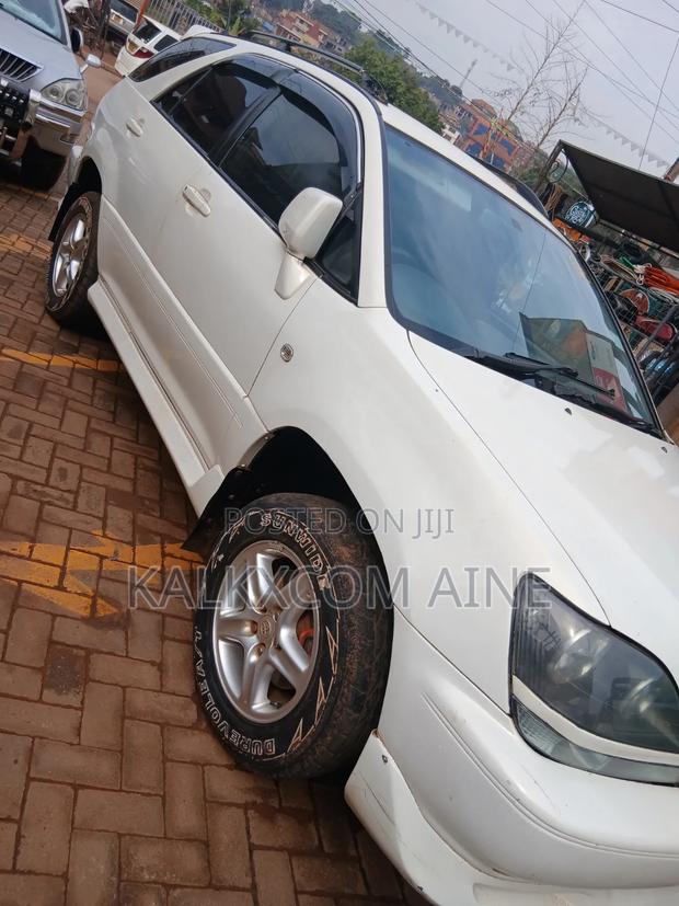 Toyota Harrier 2003 White