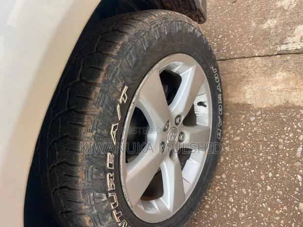 Toyota Harrier 2005 Silver