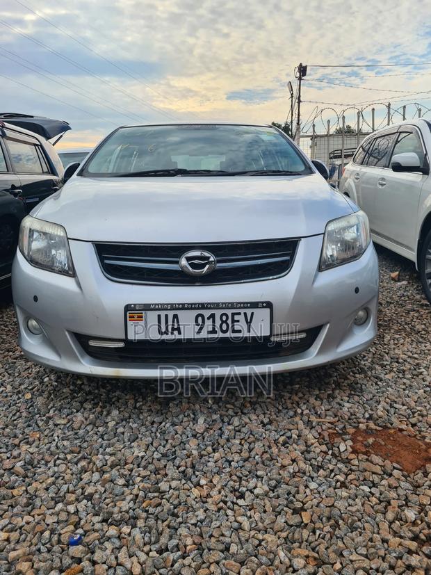 Toyota Corolla Fielder 2012 Silver