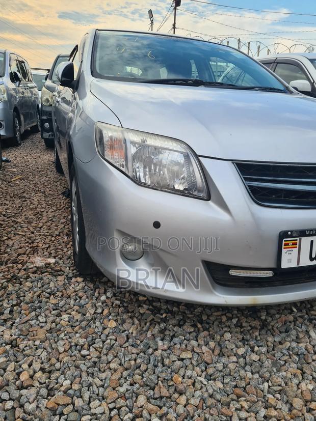 Toyota Corolla Fielder 2012 Silver