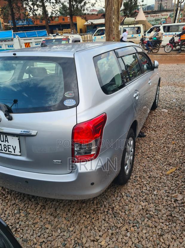 Toyota Corolla Fielder 2012 Silver