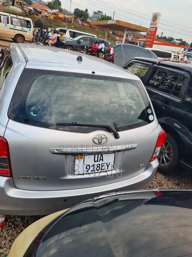 Toyota Corolla Fielder 2012 Silver