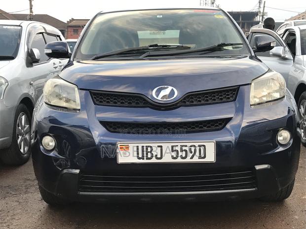 Toyota IST 2009 Blue