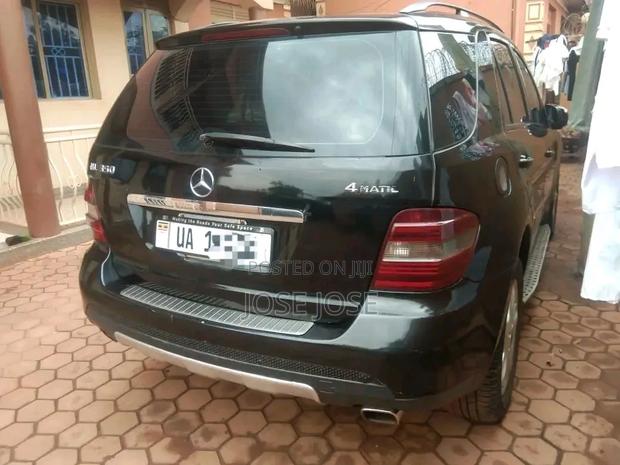 Mercedes-Benz M Class 2009 Black