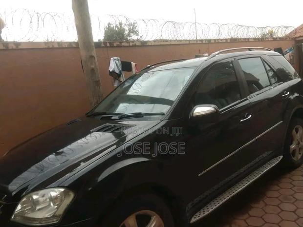 Mercedes-Benz M Class 2009 Black