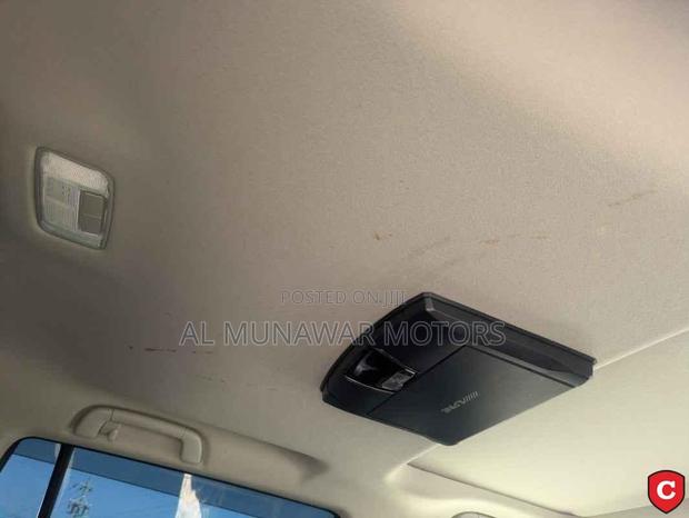 Toyota Land Cruiser Prado 2.7 2023 White