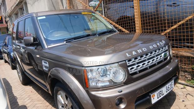 Land Rover Discovery 2018 Gold