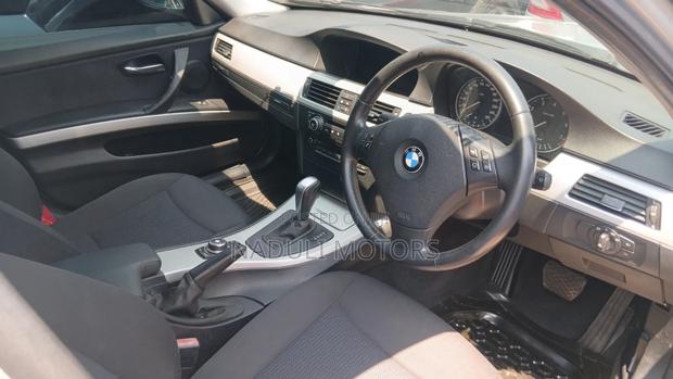BMW 320i 2009 Silver
