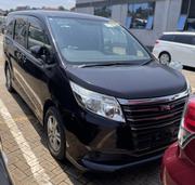 Toyota Noah 2.0 FWD (8 Seater) 2014 Purple for sale