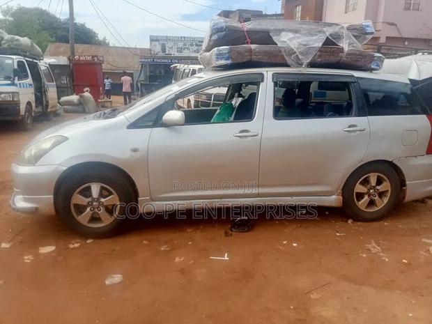 Toyota Wish 2007 Silver