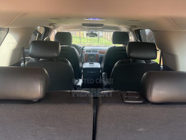 Chevrolet Suburban LT 2500 2008 Black