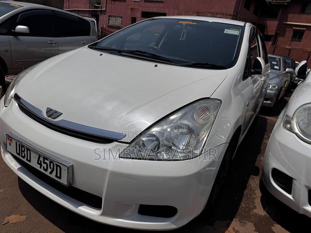 Toyota Wish 2005 White
