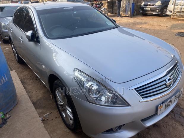 Nissan Fuga 2013 Silver