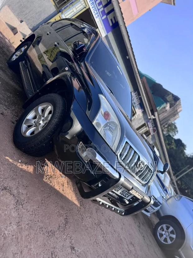 Toyota Land Cruiser Prado 2009 Black