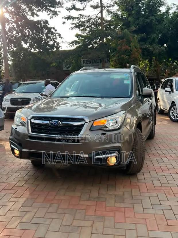Subaru Forester 2017 Beige