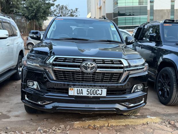 Toyota Land Cruiser Prado 2011 Black