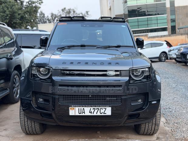 Land Rover Defender 2024 Black