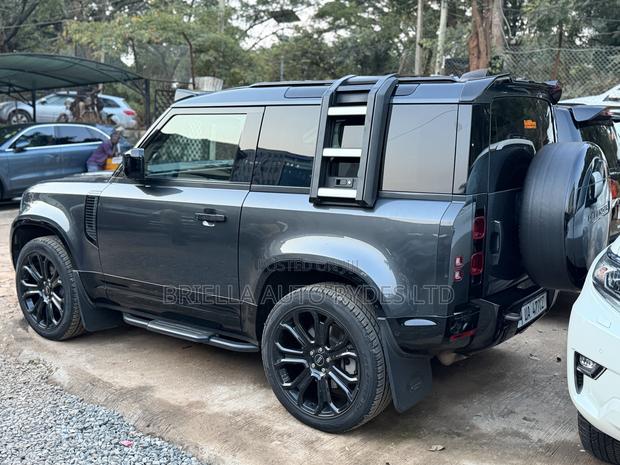 Land Rover Defender 2024 Black