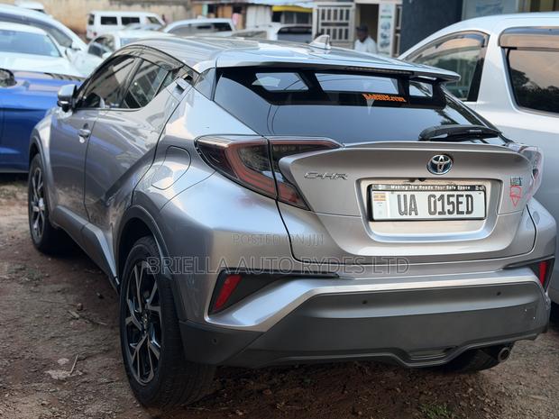 Toyota C-HR 2018 Gray