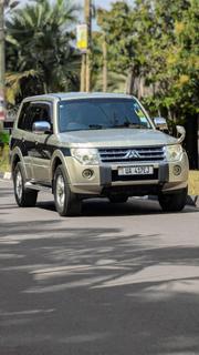 Mitsubishi Pajero 2011 Gray for sale