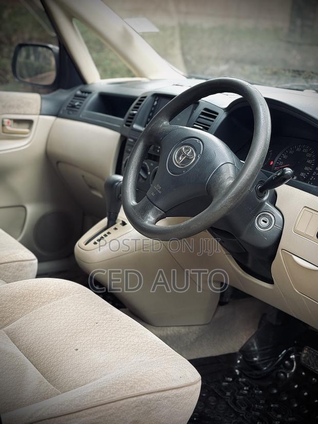 Toyota Corolla Spacio 2006 Silver