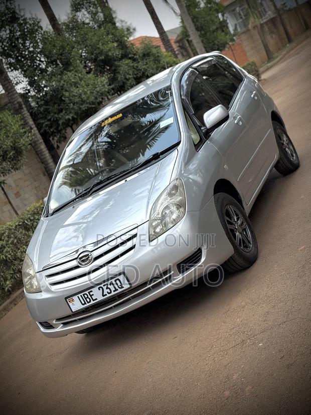 Toyota Corolla Spacio 2006 Silver