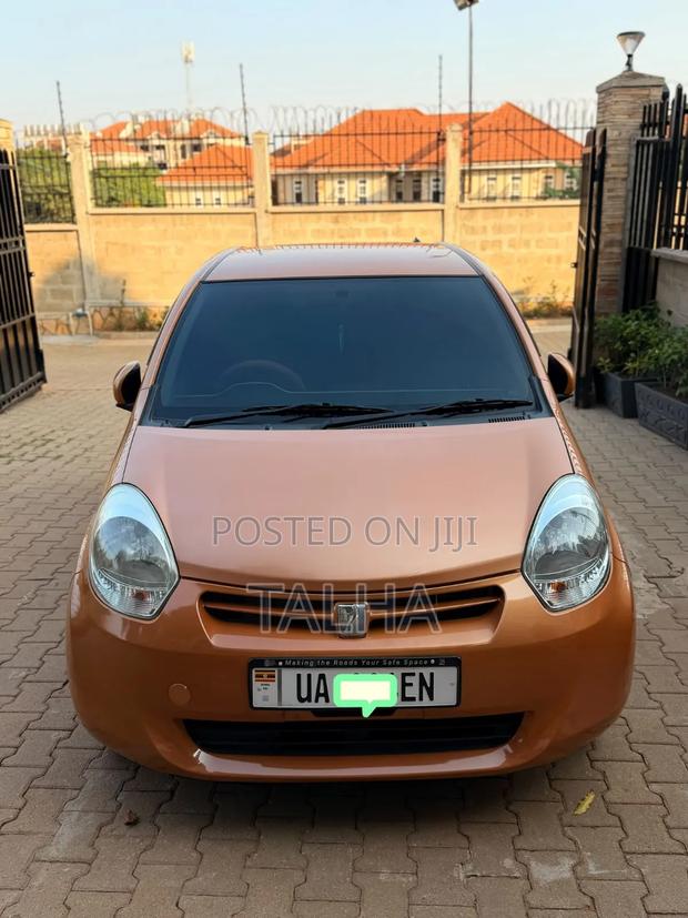 Toyota Passo 1.0 FWD 2011 Orange