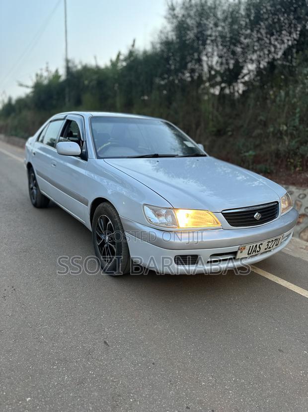 Toyota Premio 2001