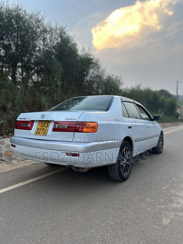 Toyota Premio 2001