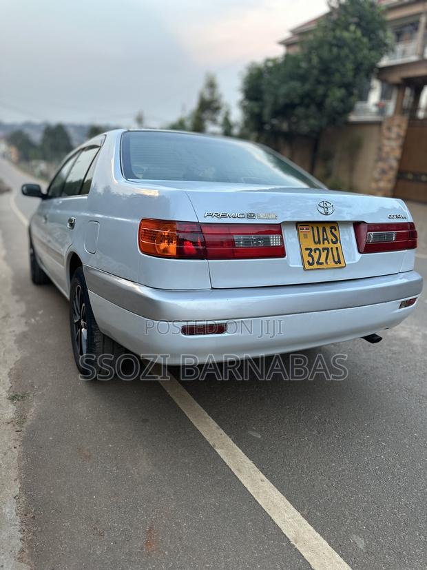 Toyota Premio 2001