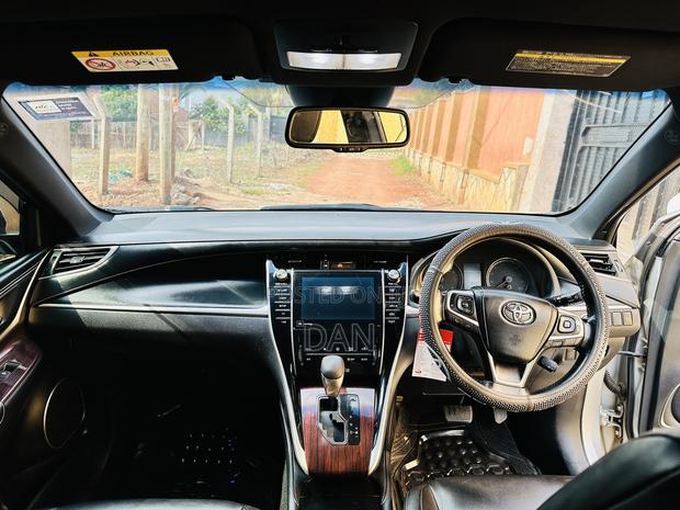Toyota Harrier 2.0 2014 Silver