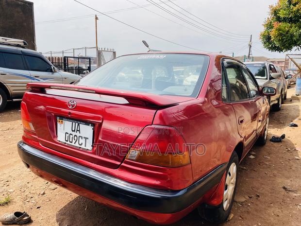 Toyota Sprinter 1999