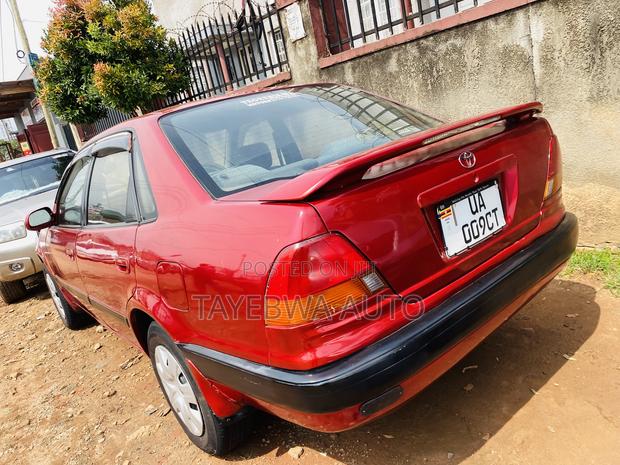Toyota Sprinter 1999