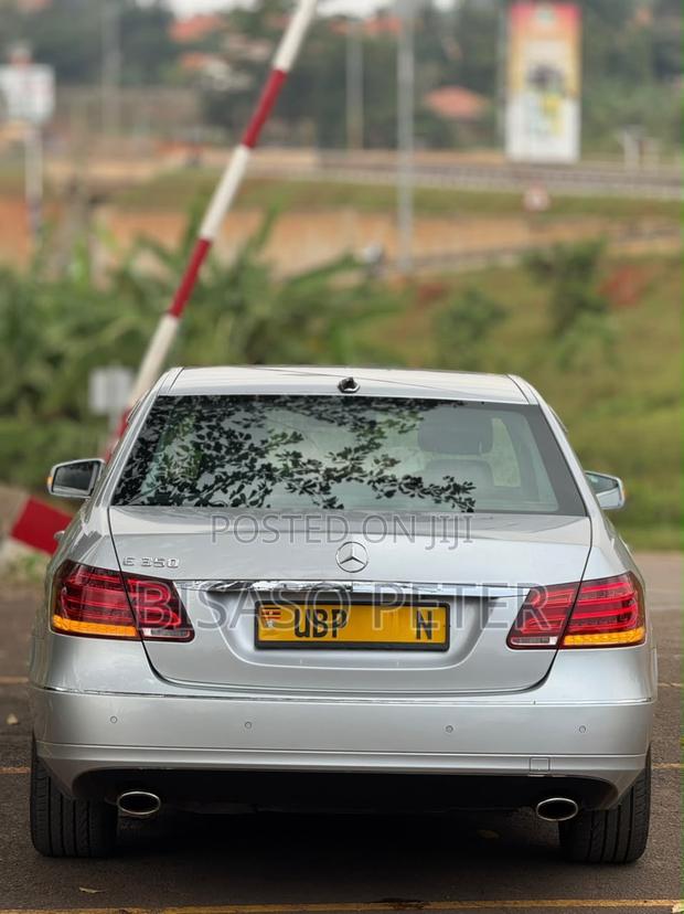 Mercedes-Benz E300 2010 Silver