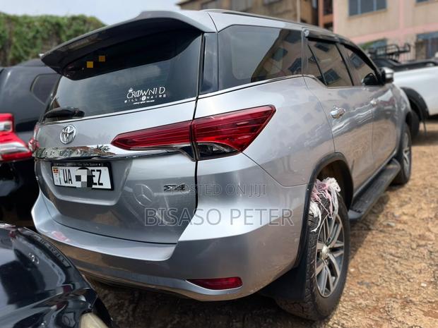 Toyota Fortuner 2017 Silver