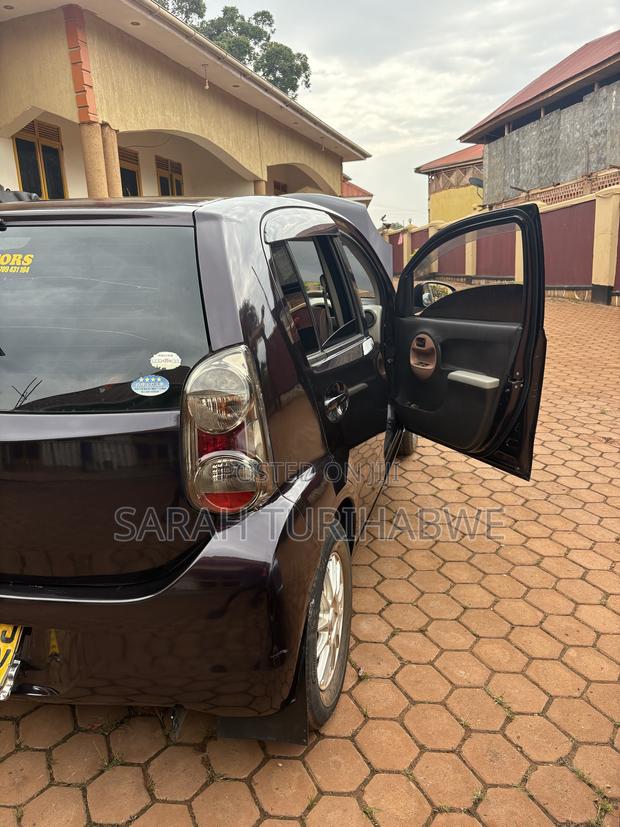 Toyota Passo 1.0 AWD 2012 Burgundy